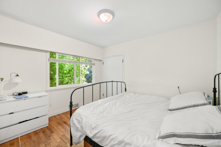 Photo 11 at 2323 W 23rd Avenue, Arbutus, Vancouver West