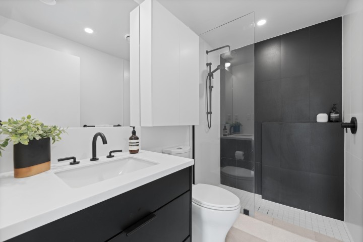 Photo 22 at 201 - 650 E 2nd Street, Lower Lonsdale, North Vancouver