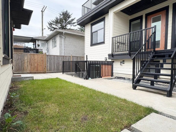 Photo 36 at 2026 E 32nd Avenue, Victoria VE, Vancouver East