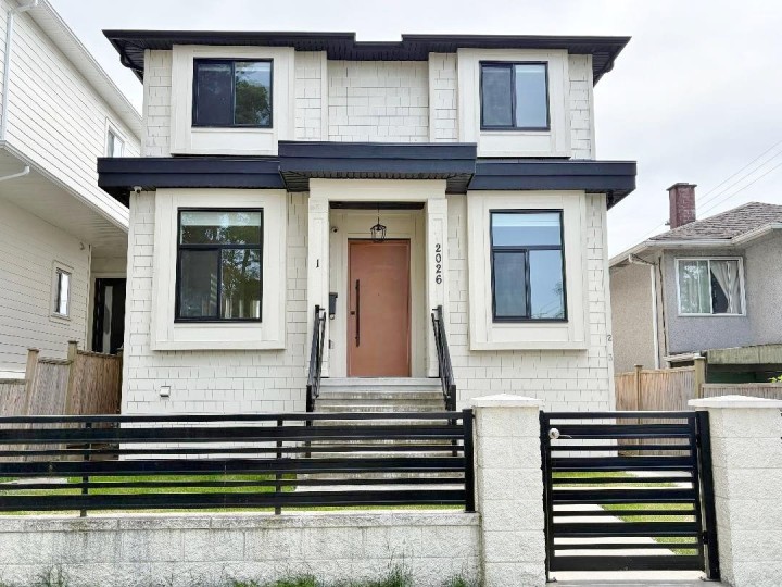 Photo 32 at 2026 E 32nd Avenue, Victoria VE, Vancouver East