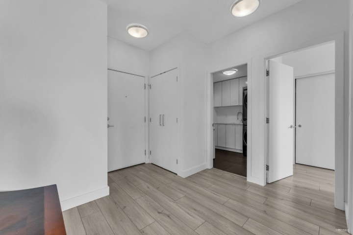 Photo 3 at 408 - 1621 Hamilton Avenue, Mosquito Creek, North Vancouver