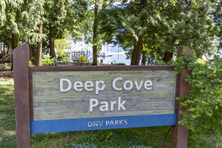 Photo 33 at 2 - 2151 Banbury Road, Deep Cove, North Vancouver