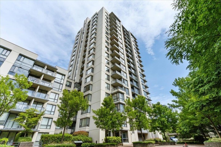 Photo 1 at 1209 - 3588 Crowley Drive, Collingwood VE, Vancouver East