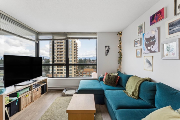 Photo 9 at 1209 - 3588 Crowley Drive, Collingwood VE, Vancouver East