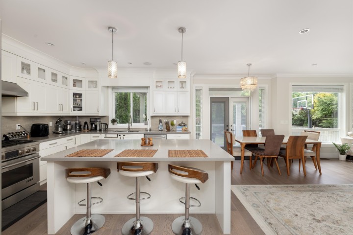 Photo 7 at 481 W Windsor Road, Upper Lonsdale, North Vancouver