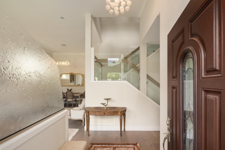 Photo 5 at 481 W Windsor Road, Upper Lonsdale, North Vancouver