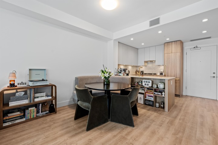 Photo 3 at 505 - 2385 Emery Court, Lynn Valley, North Vancouver