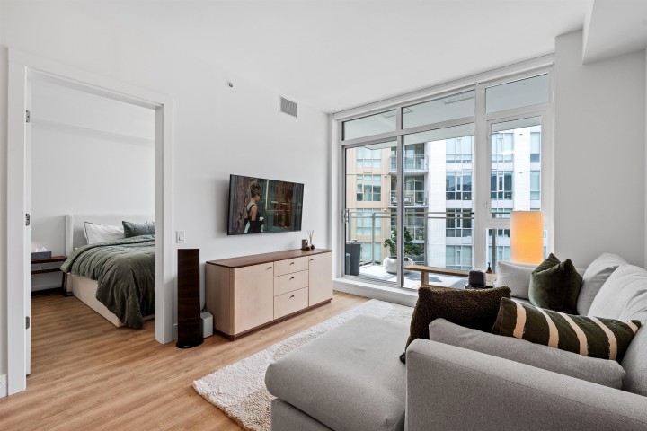 Photo 9 at 505 - 2385 Emery Court, Lynn Valley, North Vancouver