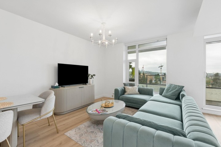 Photo 6 at 611 - 1500 Fern Street, Lynnmour, North Vancouver