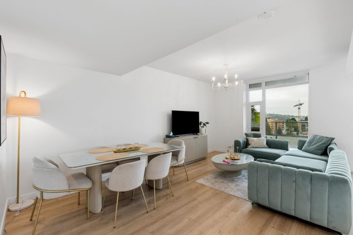 Photo 4 at 611 - 1500 Fern Street, Lynnmour, North Vancouver