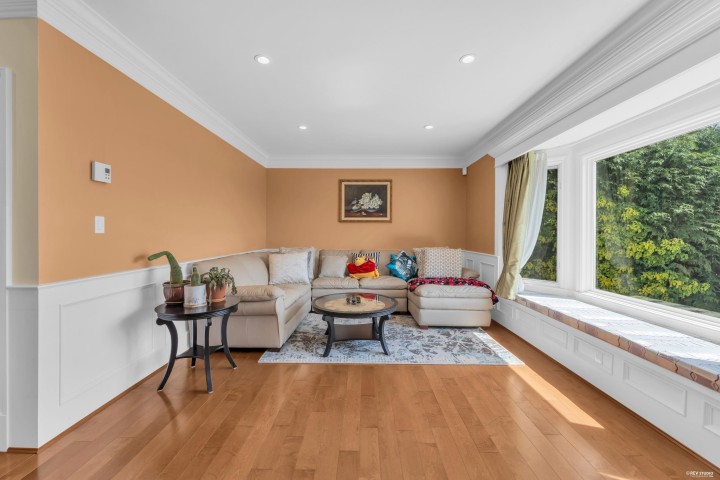 Photo 13 at 880 Younette Drive, Sentinel Hill, West Vancouver