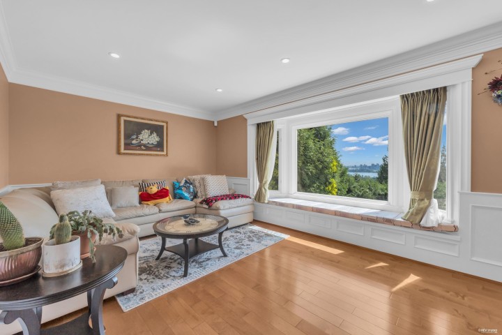 Photo 14 at 880 Younette Drive, Sentinel Hill, West Vancouver