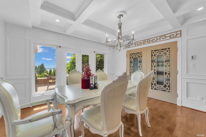 Photo 11 at 880 Younette Drive, Sentinel Hill, West Vancouver