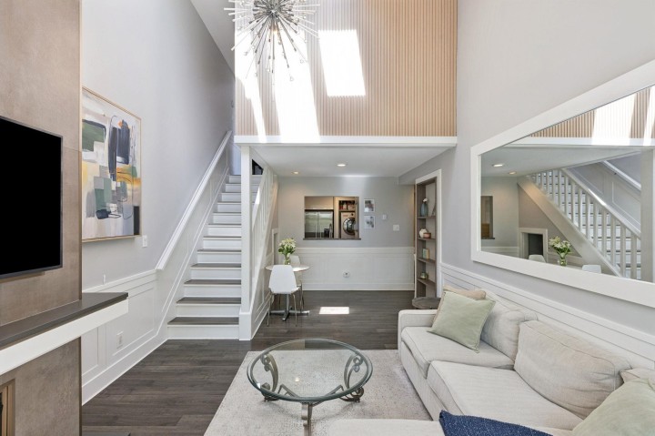 Photo 9 at 303 - 1702 Chesterfield Avenue, Central Lonsdale, North Vancouver