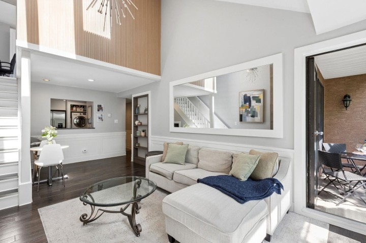 Photo 10 at 303 - 1702 Chesterfield Avenue, Central Lonsdale, North Vancouver