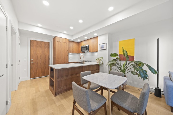 Photo 5 at 205 - 2550 Garden Drive, Grandview Woodland, Vancouver East
