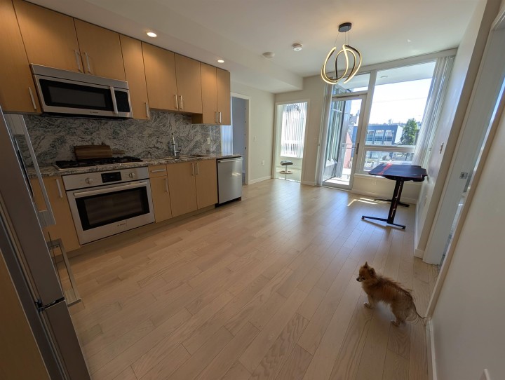 Photo 2 at 411 - 1708 Ontario Street, Mount Pleasant VE, Vancouver East