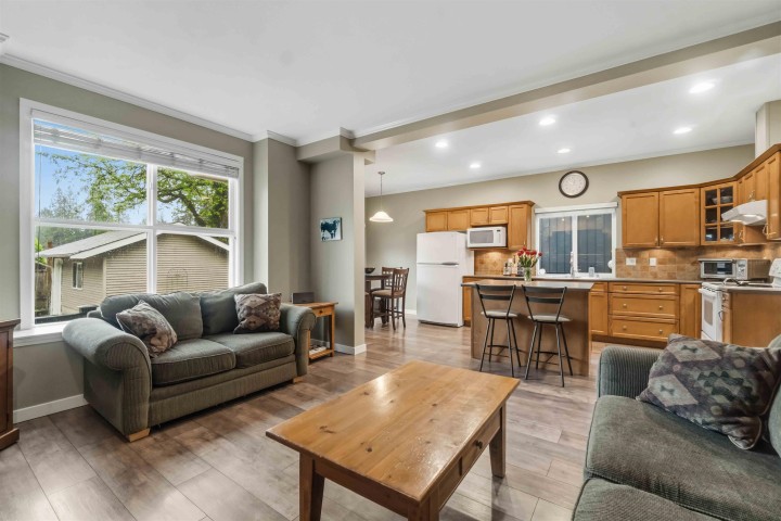 Photo 16 at 4268 Hoskins Road, Lynn Valley, North Vancouver