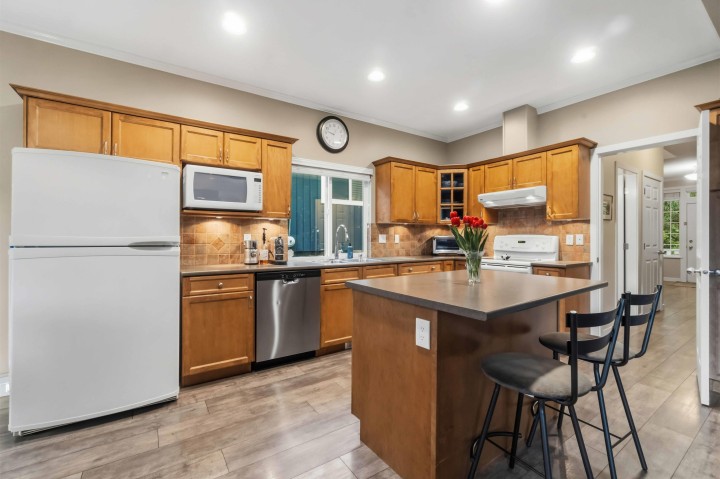 Photo 10 at 4268 Hoskins Road, Lynn Valley, North Vancouver