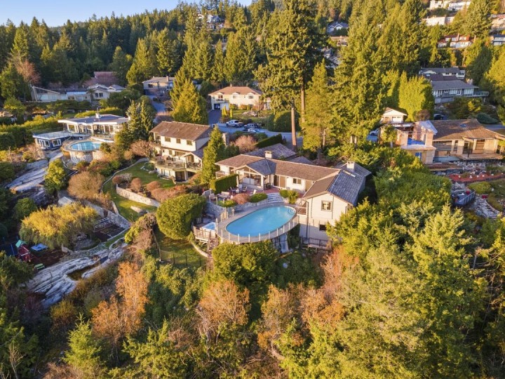 Photo 39 at 4570 Woodgreen Court, Cypress Park Estates, West Vancouver