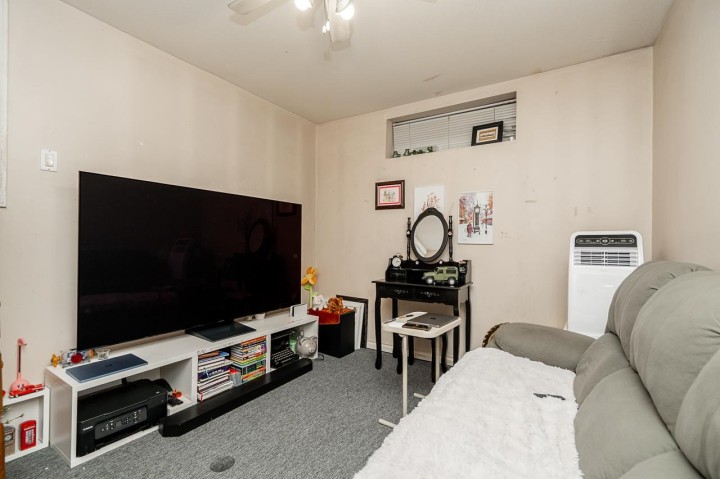 Photo 20 at 726 E 56th Avenue, South Vancouver, Vancouver East