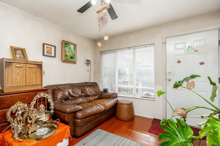 Photo 18 at 726 E 56th Avenue, South Vancouver, Vancouver East