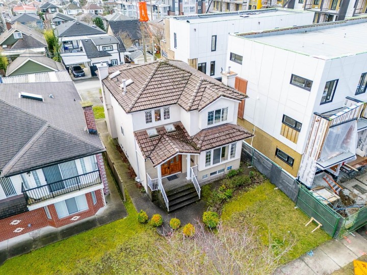 Photo 25 at 726 E 56th Avenue, South Vancouver, Vancouver East