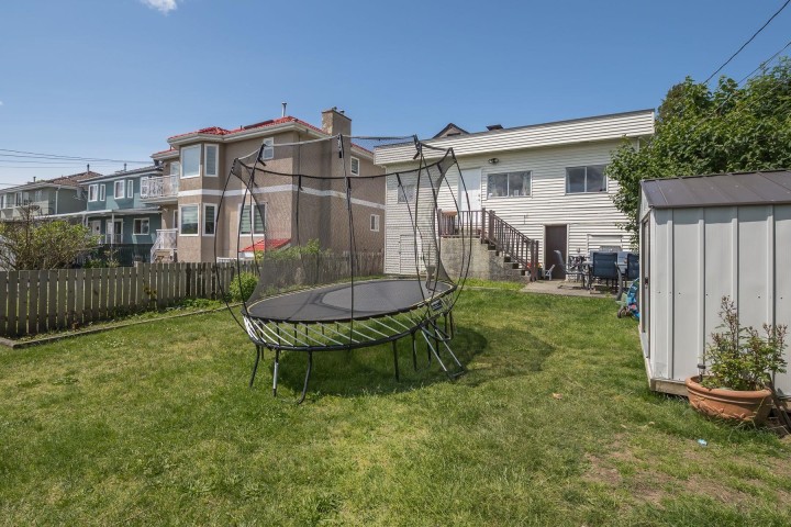 Photo 16 at 3826 Glendale Street, Renfrew Heights, Vancouver East