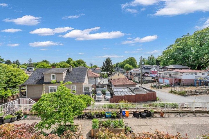 Photo 22 at 202 - 3624 Fraser Street, Fraser VE, Vancouver East