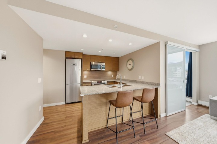 Photo 6 at 705 - 135 E 17th Street, Central Lonsdale, North Vancouver