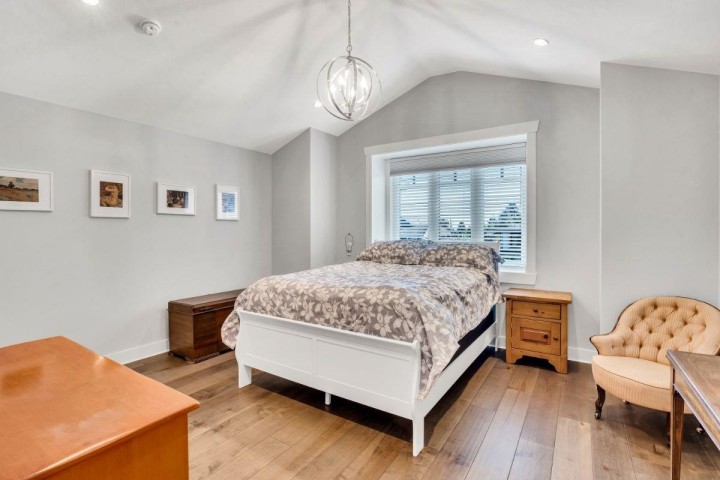 Photo 14 at 738 E 13th Street, Boulevard, North Vancouver