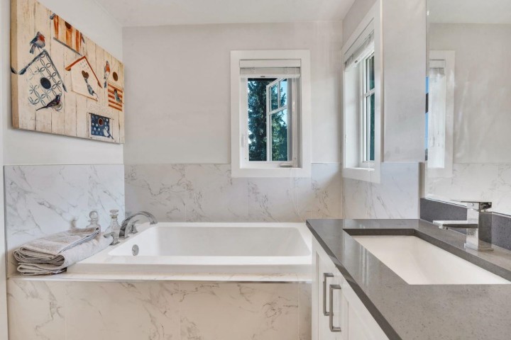 Photo 15 at 738 E 13th Street, Boulevard, North Vancouver