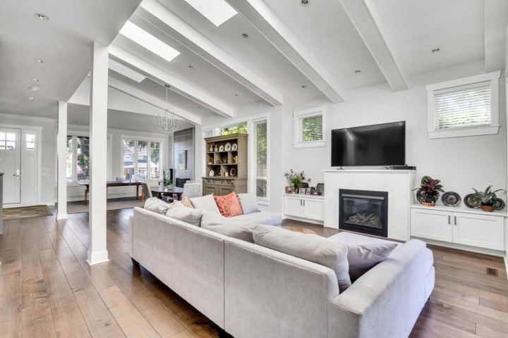 Photo 8 at 738 E 13th Street, Boulevard, North Vancouver