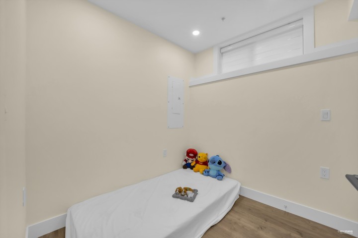 Photo 12 at 2915 Horley Street, Collingwood VE, Vancouver East