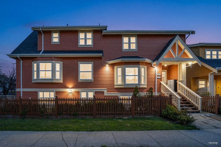 Photo 1 at 2915 Horley Street, Collingwood VE, Vancouver East