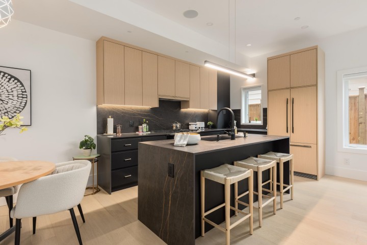 Photo 7 at 5 - 371 E 33rd Avenue, Main, Vancouver East