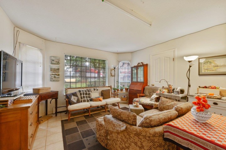 Photo 10 at 2663 E 41st Avenue, Collingwood VE, Vancouver East