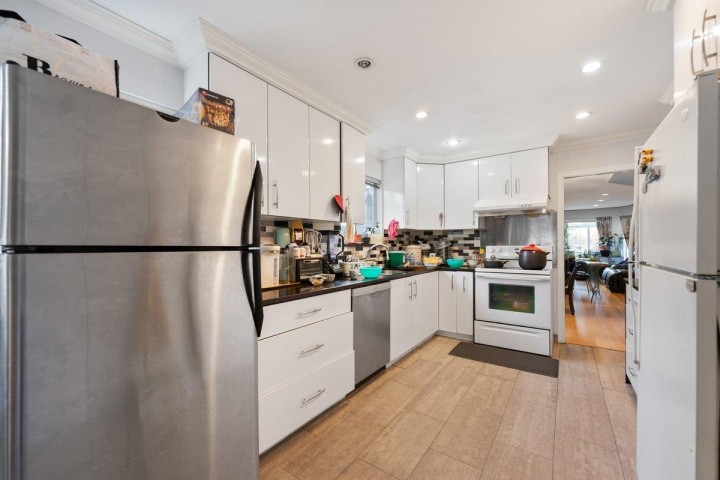 Photo 4 at 2663 E 41st Avenue, Collingwood VE, Vancouver East