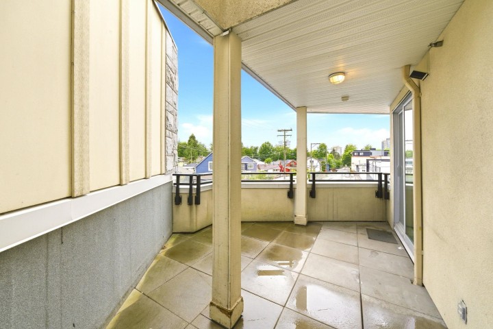 Photo 27 at 201 - 4338 Commercial Street, Victoria VE, Vancouver East