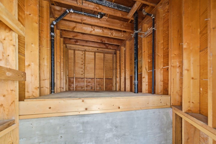 Photo 28 at 201 - 4338 Commercial Street, Victoria VE, Vancouver East