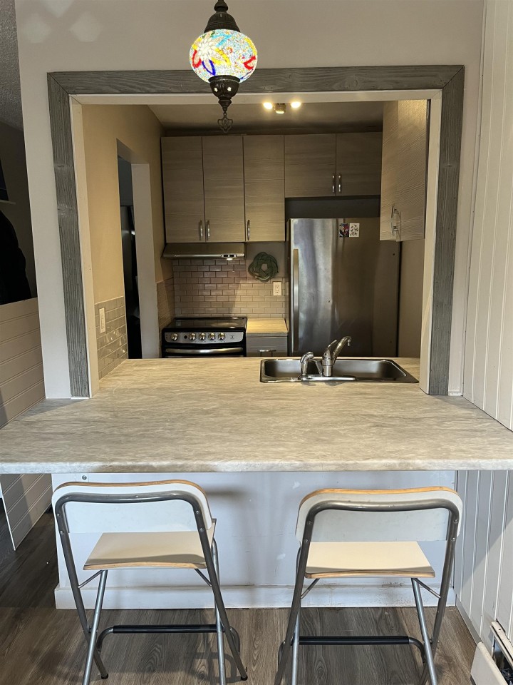Photo 5 at 102 - 2234 Prince Albert Street, Mount Pleasant VE, Vancouver East