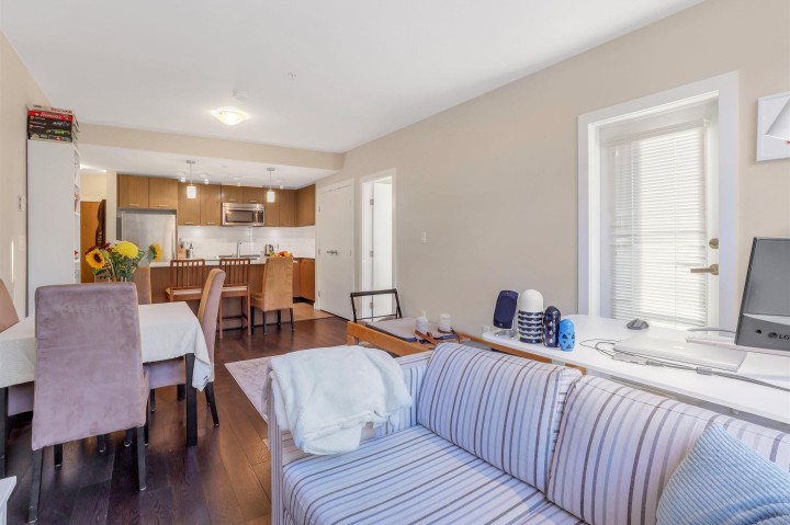 Photo 8 at 204 - 1177 Marine Drive, Norgate, North Vancouver