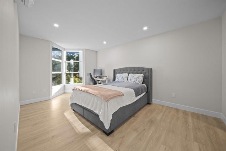 Photo 32 at 103 - 3399 Capilano Crescent, Edgemont, North Vancouver