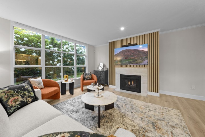 Photo 1 at 103 - 3399 Capilano Crescent, Edgemont, North Vancouver