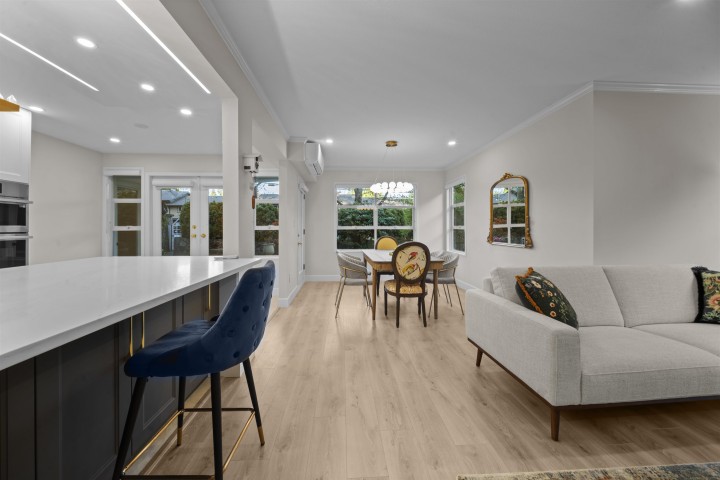 Photo 10 at 103 - 3399 Capilano Crescent, Edgemont, North Vancouver