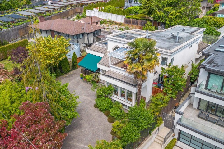 Photo 39 at 2541 Marine Drive, Dundarave, West Vancouver