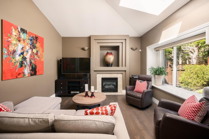 Photo 9 at 228 W Kings Road, Upper Lonsdale, North Vancouver