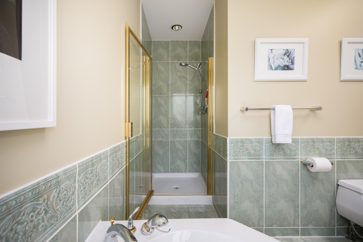 Photo 24 at 228 W Kings Road, Upper Lonsdale, North Vancouver