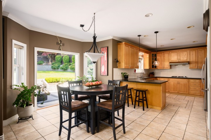 Photo 11 at 228 W Kings Road, Upper Lonsdale, North Vancouver
