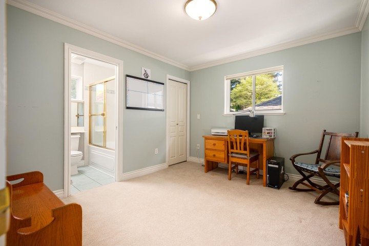 Photo 31 at 228 W Kings Road, Upper Lonsdale, North Vancouver